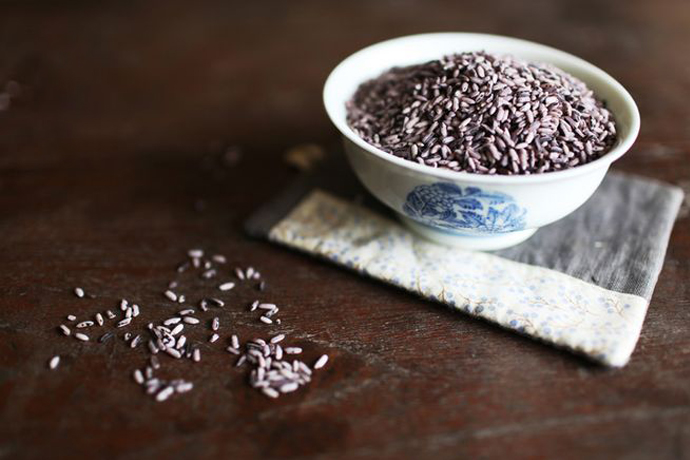 Canned purple rice